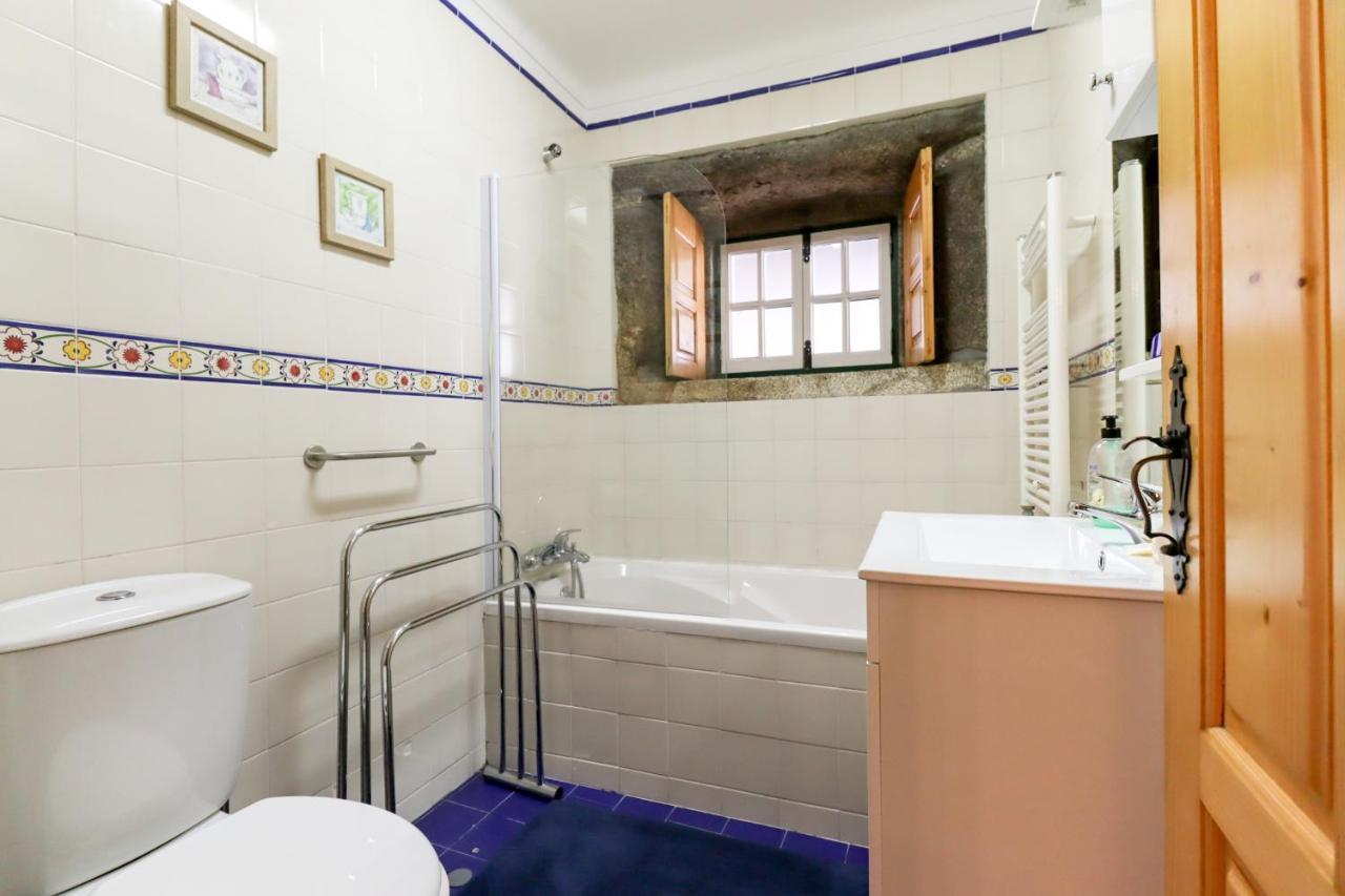Casa Largo Do Porto - Country House With Swimming Pool Viana do Castelo Kültér fotó